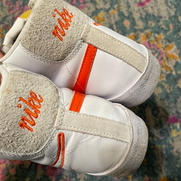 Nike Blazer Mid '77 SE White Orange Sail First Use Women's 8.5 RARE - Picture 6 of 14